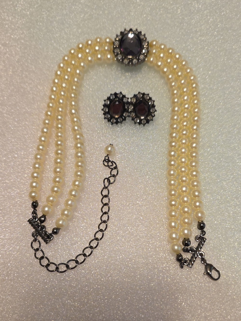 Romantic Victorian Style Pearl Choker Necklace and Stud Earring Set